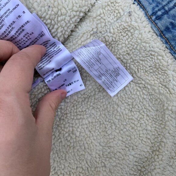 Sherpa Lined Levis Denim Rose Jean Jacket Large - Picture 10 of 11